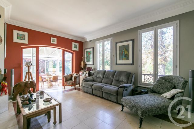 maison à vendre - 7 pièces - 164.32 m2 - ST MAUR DES FOSSES - 94 - ILE-DE-FRANCE - Century 21 Immo Bac