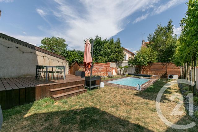 maison à vendre - 7 pièces - 114.6 m2 - ST MAUR DES FOSSES - 94 - ILE-DE-FRANCE - Century 21 Immo Bac