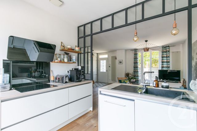 maison à vendre - 7 pièces - 114.6 m2 - ST MAUR DES FOSSES - 94 - ILE-DE-FRANCE - Century 21 Immo Bac